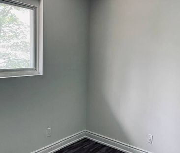 For Lease - 82 sanford Street Unit# Unit A, Barrie, Ontario - Photo 2