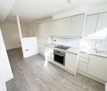Leytonstone Road, E15, London - Photo 1