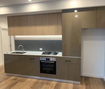 Stylish Apartment with Garden Views in Prime Liverpool Location - Photo 1