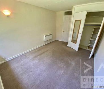 2 bedroom property to rent in Epsom - Photo 5