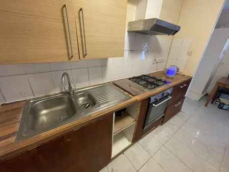 1 bedroom flat to rent - Photo 5