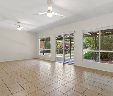 Cable Beach Home with Spacious Backyard - Photo 2