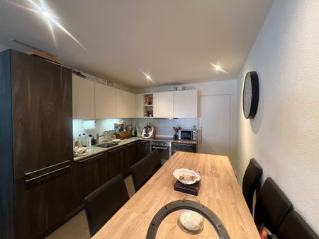 3 ½ PIECES - Centre de Bulle avec balcon ! - Foto 3