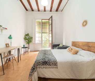 Carrer de la Unió, Barcelona, Catalonia 08001 - Photo 3