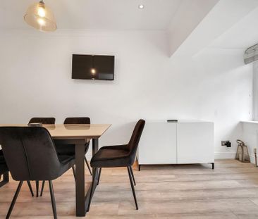 3 bedroom terraced house to rent - Photo 4