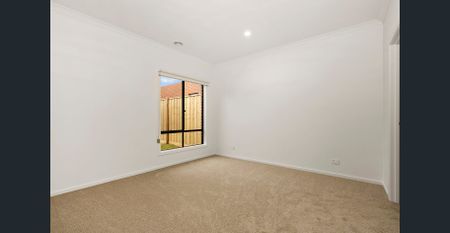 Low Maintenance Family Home - Photo 2