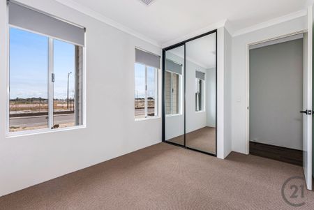 Coastal Family Living in Madora Bay - Photo 5