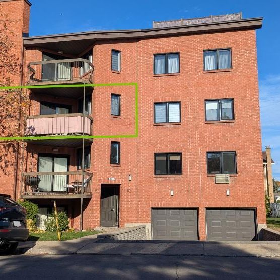 Grand condo Laval - Photo 1