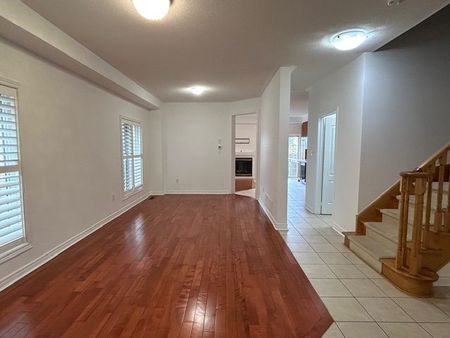 For Lease - 4 Blue Meadow Court, Markham, Ontario - Photo 2