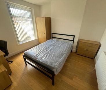 6 bedroom house share to rent - Photo 1