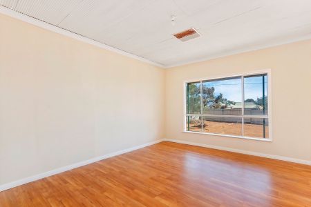 749 Beryl Street - Photo 2