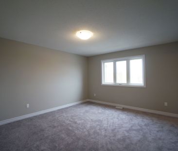 For Lease - 2472 Waterlilly Way, Barrhaven, Ontario - Photo 5