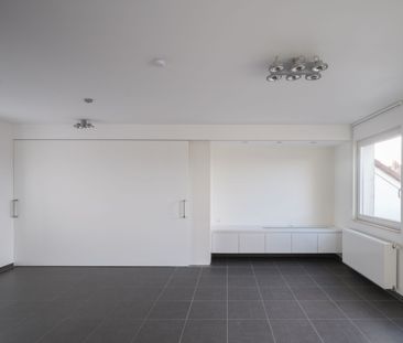 Instapklaar éénslaapkamerappartement met terras en autostaanplaats - Photo 6