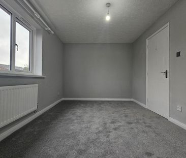 Throstles Close - Photo 4