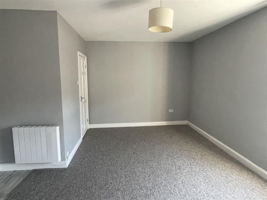 Parsonage Street, Dursley - Photo 1