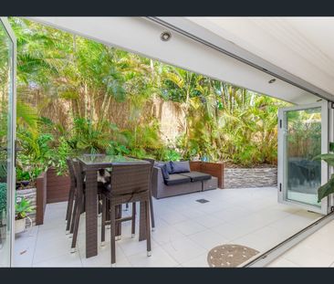 2/110 Slatyer Avenue, Bundall, Qld 4217 - Photo 4