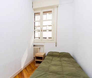 Single Bed in 10 rooms for rent near Callao in the Madrid city center - Photo 5