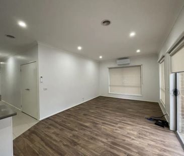 Modern and Spacious! - Photo 1