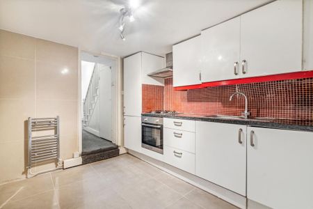 2 bedroom flat to rent - Photo 4