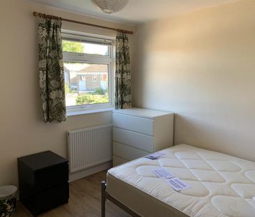 4 bedroom house to rent - Photo 2