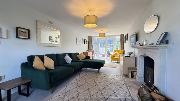 4 Bedroom House - Photo 1