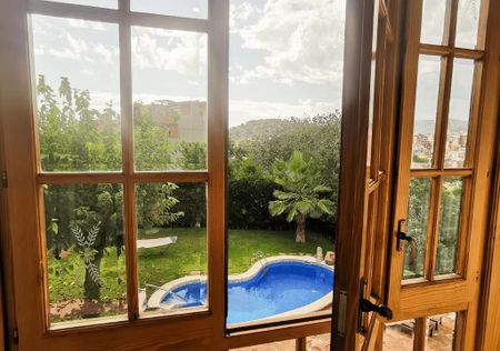 Passeig de Turull, Barcelona, Catalonia 08023 - Photo 3