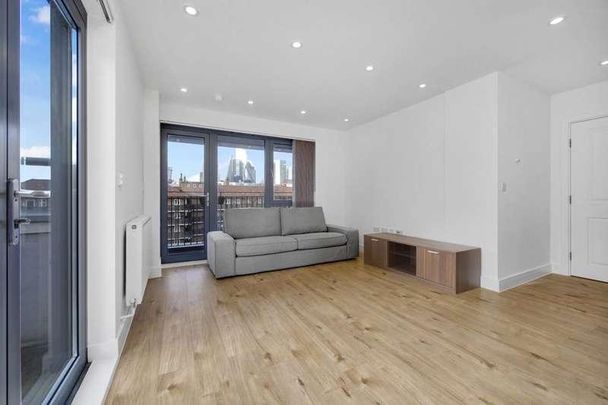 Christian Street, Shadwell, E1 - Photo 1