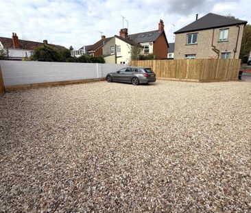 3 bedroom semi-detached house to rent - Photo 4