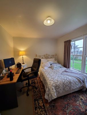 Meadowbank -1 brm unit - Photo 1