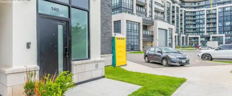 140 - 3010 TRAILSIDE DRIVE | 140 - 3010 TRAILSIDE DRIVE, Oakville - Photo 1