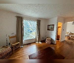 3 Bed 1 Bath For Rent Parkallen Edmonton - Photo 4