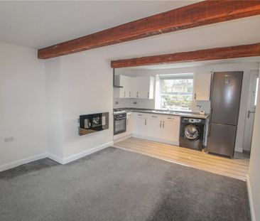 2 bedroom terraced house to rent - Photo 4