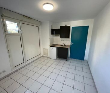 Location Appartement 1 pièce 15m² AVIGNON 84000 - Photo 1