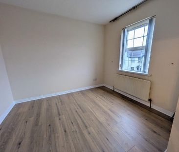 4 Strone Park, Dundonald, Belfast, BT16 1UW - Photo 6