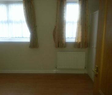 2 Bed Flat, Charles Street, CR0 - Photo 5