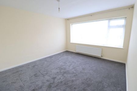 2 bedroom semi-detached bungalow to rent - Photo 4