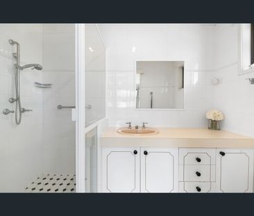 30 Firmin Court, Mermaid Waters, Qld 4218 - Photo 1