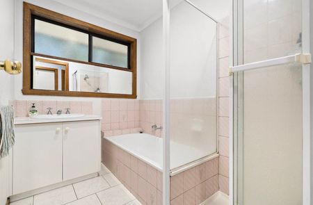 Surrey Hills - Photo 4