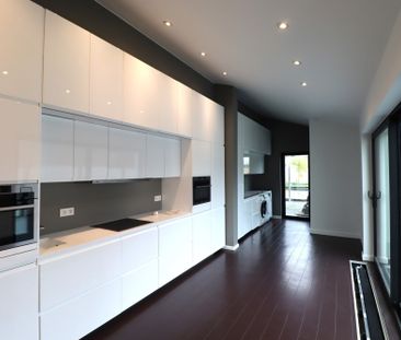 Gerenoveerde woning met tuin, garage en zwemvijver in Hingene - Foto 2