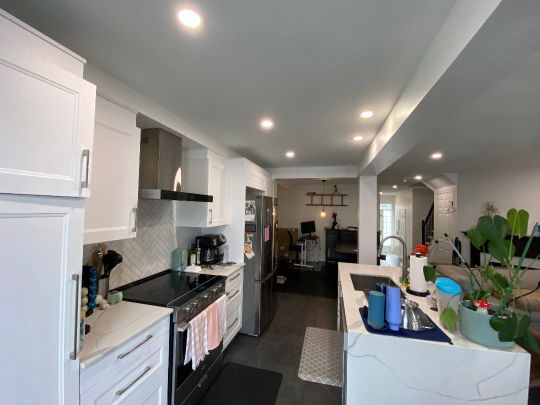 For Lease - 16 Santa Cruz Private, Alta Vista and Area, Ontario - Photo 1