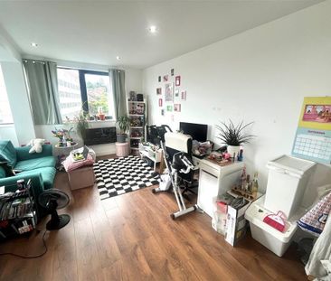 Carlton Square - Photo 5