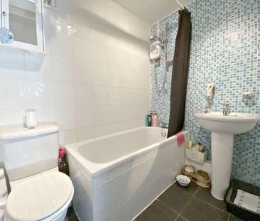 Willow Court, Bassetsbury Lane, High Wycombe, HP11 - Photo 4