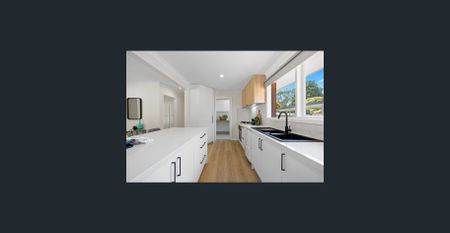 Reserve-Facing Gem in the Heart of Boronia - Photo 3