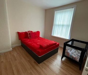 1 Bed Terraced House, Edgware Terrace, LS8 - Photo 2