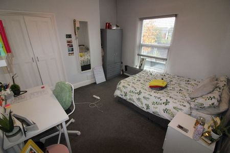 St Marks Road, Preston - Photo 5