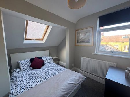 2 bedroom apartment to rent - Photo 4