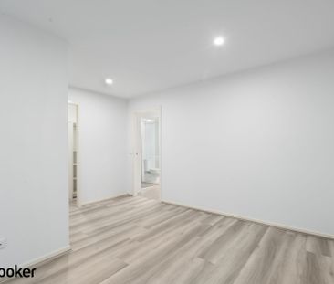 Modern and Stylish Apartment in Gungahlin - Photo 2