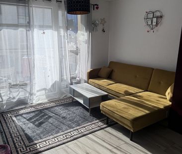 Nice 2.5 room apartment in Saxon - Photo 1