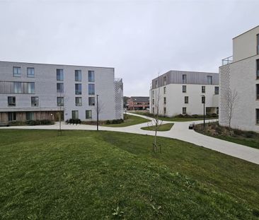 Nieuwbouw appartement met 2 ondergrondse staanplaatsen - Photo 3