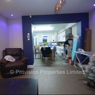 6 Bedroom Student Houses Woodhouse - Photo 1